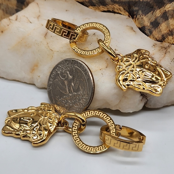 Authentic Versace La Medusa Greca Large Medusa Head Hoop 14K Gold Plated - Picture 5 of 16